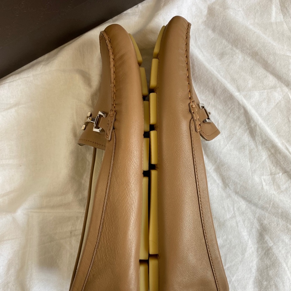 Gucci Tan Leather Horsebit Loafers for Women - Picture 10 of 13